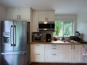 Building Photo - 26450 Ferguson Av