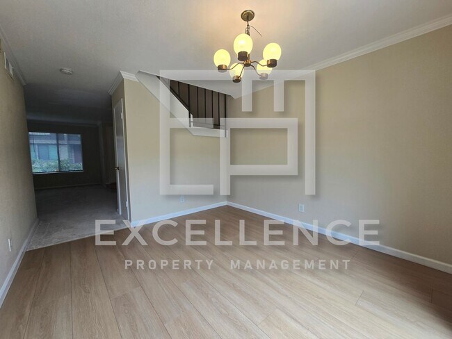 Photo - 3/1.5 Townhouse, 2 Car Garage, One Pet Neg...