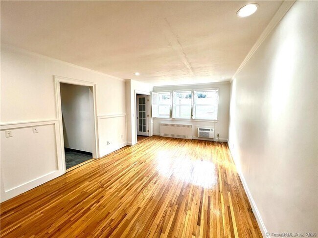 Foto del edificio - 11 Bedford Ave