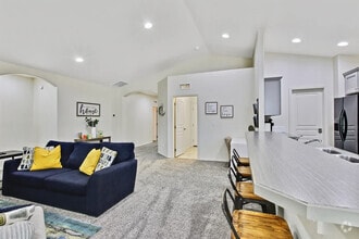 Building Photo - 2213 E Elm Grove Dr