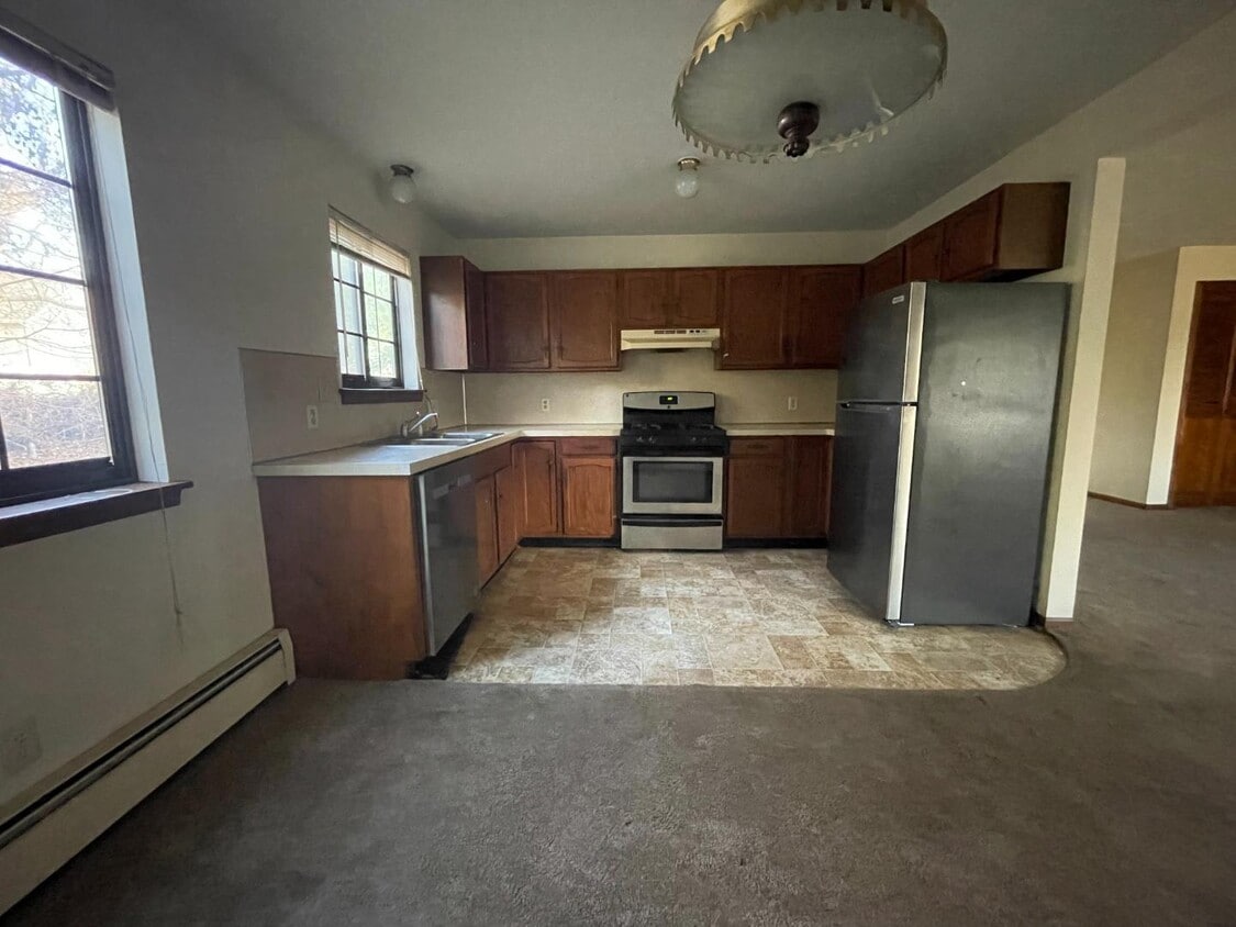 Foto principal - 6556 Bella Vista Dr NE