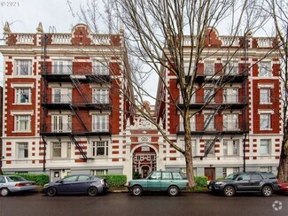 Building Photo - 1811 NW Couch St