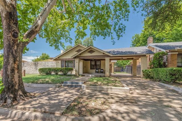 Primary Photo - 2230 Mistletoe Ave