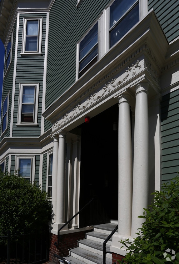 Building Photo - 317 Prospect St