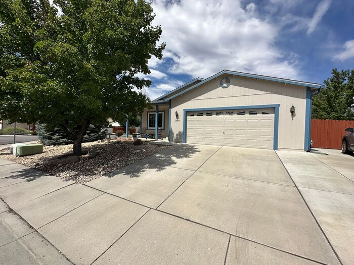 Foto del edificio - 17597 Grand Valley Ct