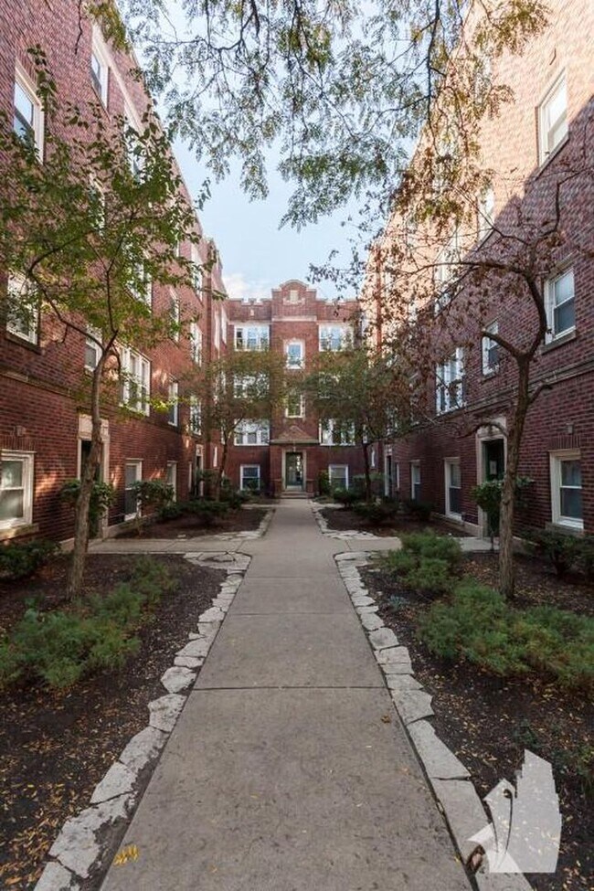 Foto del edificio - 3244 N Clifton Ave