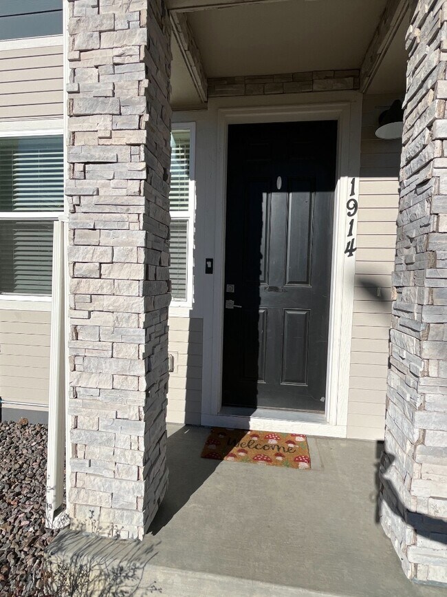 Building Photo - 1914 Rosen Dr