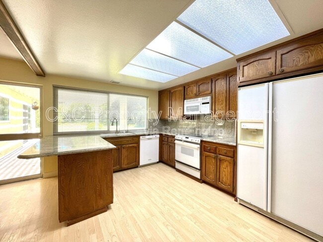 Building Photo - 17015 Palacio Ct