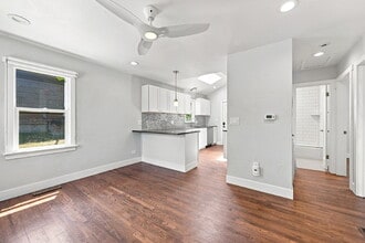Building Photo - 665 Tennyson St