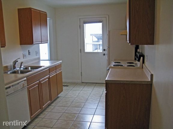 Building Photo - 3080 Southfield Dr