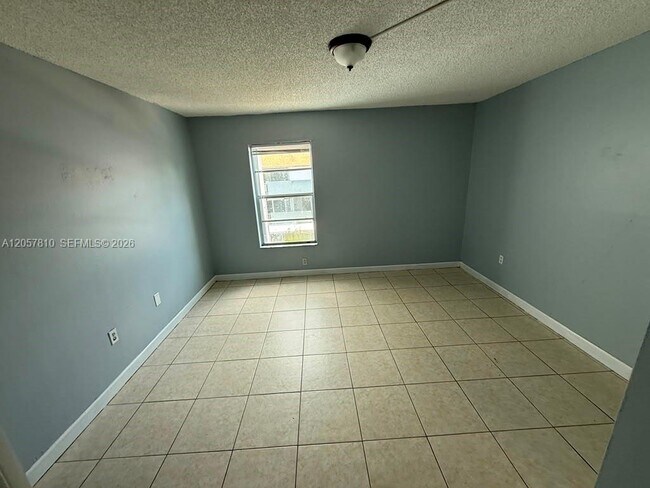 Foto del edificio - 6095 W 18th Ave