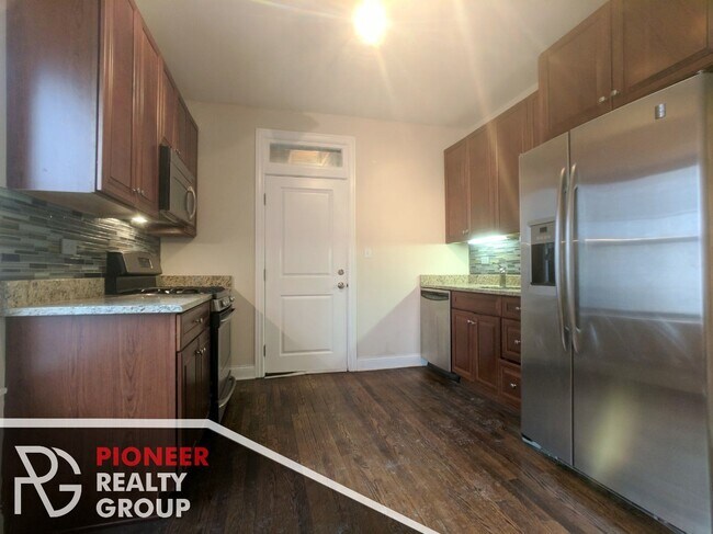 Foto del edificio - 3601 N Halsted St