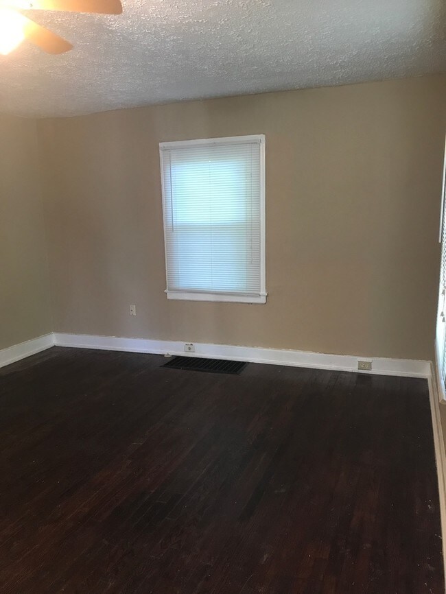 2428 Washington Pike, Knoxville, TN 37917 House Rental in Knoxville