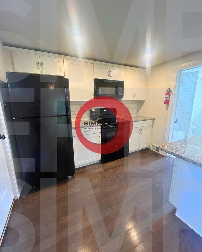 Foto del edificio - 392 N Charlotte St