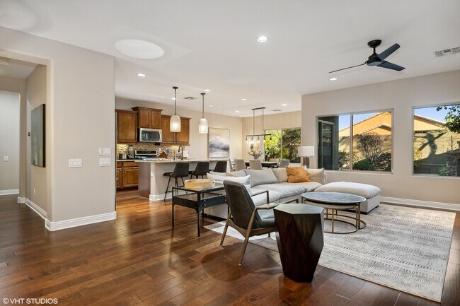 Foto del edificio - 3760 E Covey Ln