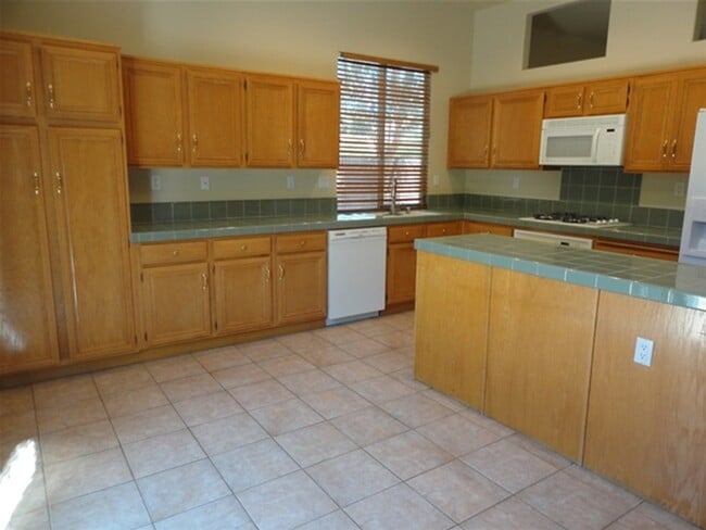 Building Photo - 2361 Brockton Way