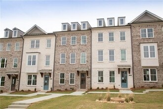 Building Photo - 125 Basil St