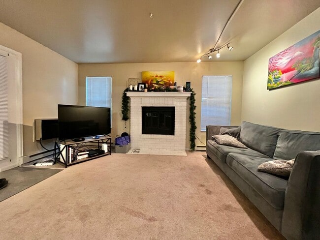 Building Photo - Great 1 Bedroom 1 Bath Condo in Fort Collins