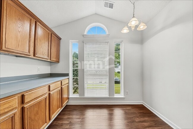 Building Photo - 4609 Avalon Forest Ln