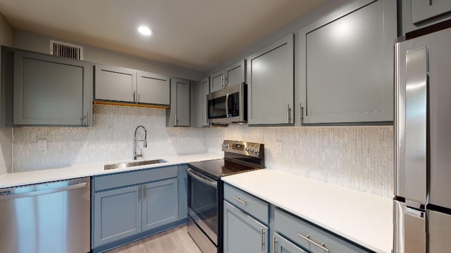 Foto del edificio - 4400 San Jacinto St