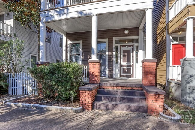 Building Photo - 310 E Henry St