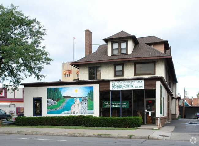 Foto del edificio - 215 Alexander St