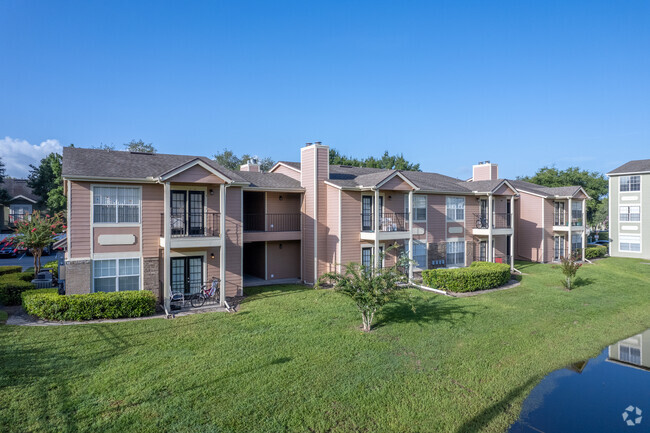 Building Photo - Waterford Landing Condominiums