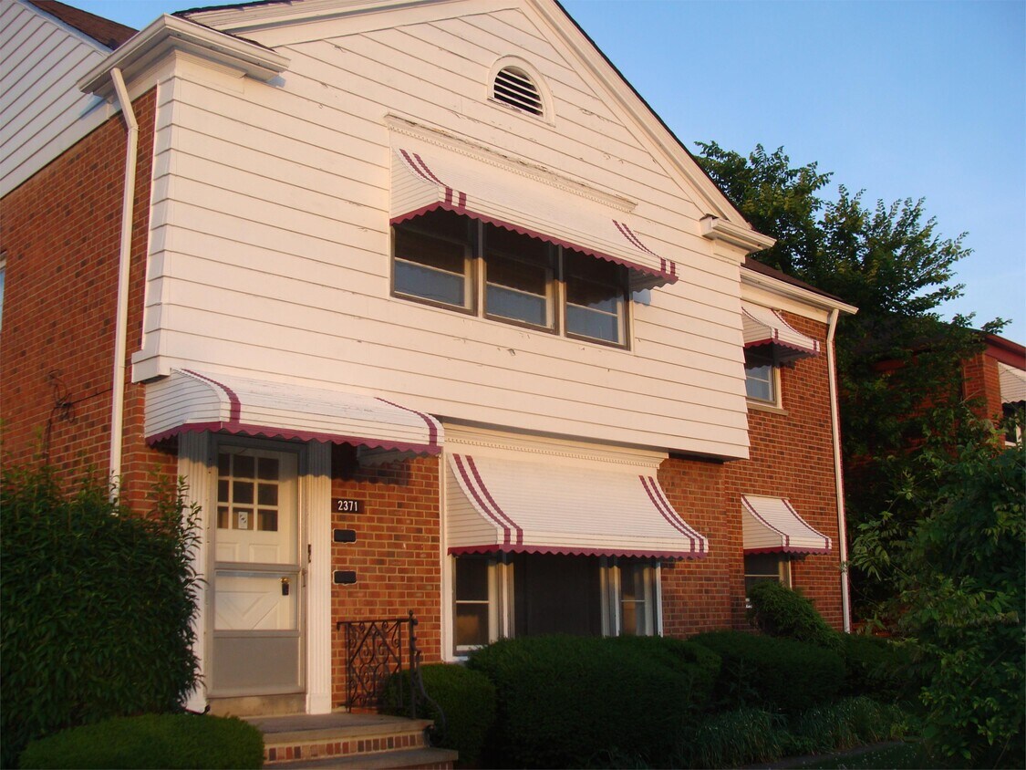 Foto del edificio - 2371 Warrensville Center Rd