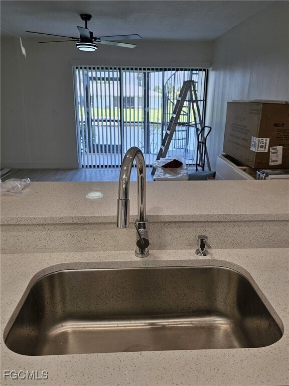 Building Photo - 521 SW 47th Terrace