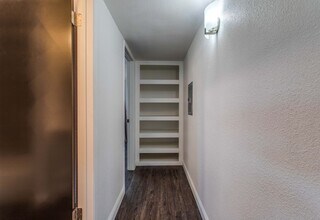 Building Photo - 39955 Estates Rd