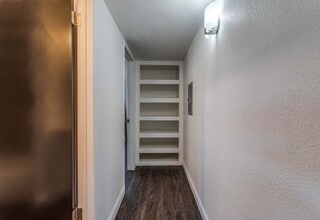 Building Photo - 39955 Estates Rd
