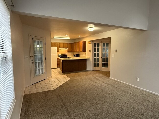 Building Photo - 3565 Windmill Dr