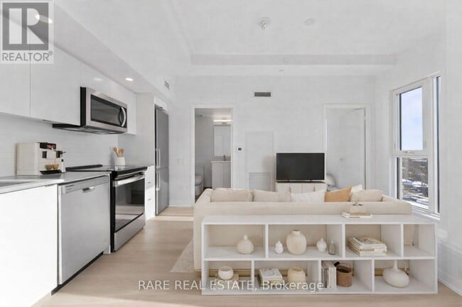 Building Photo - 500 Wilson Ave