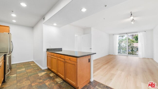 Building Photo - 3740 Santa Rosalia Dr