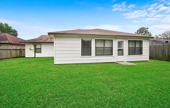 Foto del edificio - 1219 Lynn Ln