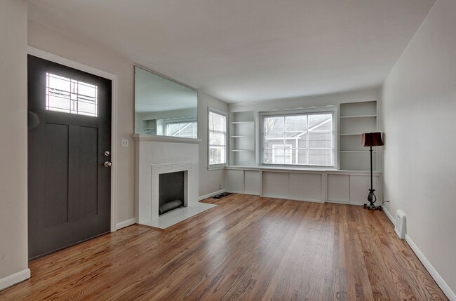 Foto del edificio - 4bd/1.75ba Seattle Home