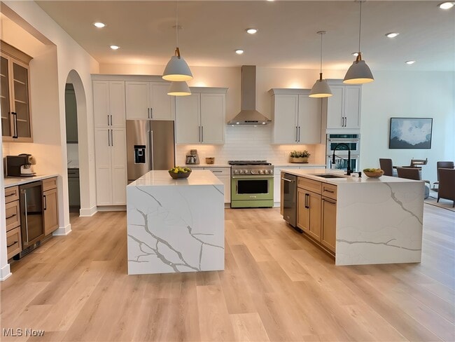 Building Photo - 580 Hardwick Dr