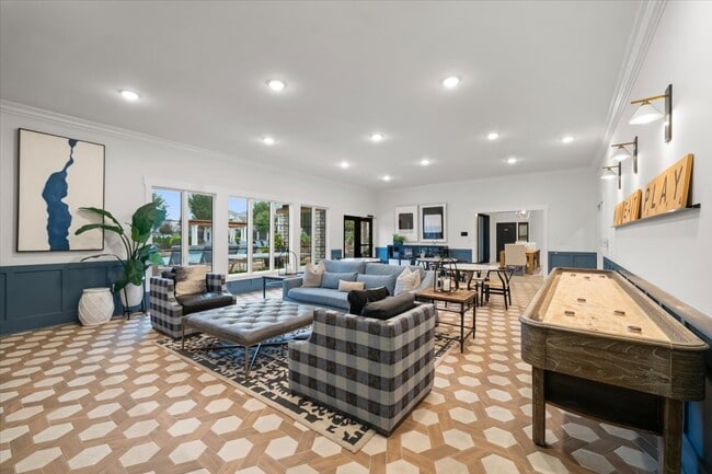 Building Photo - Sonoma Hill