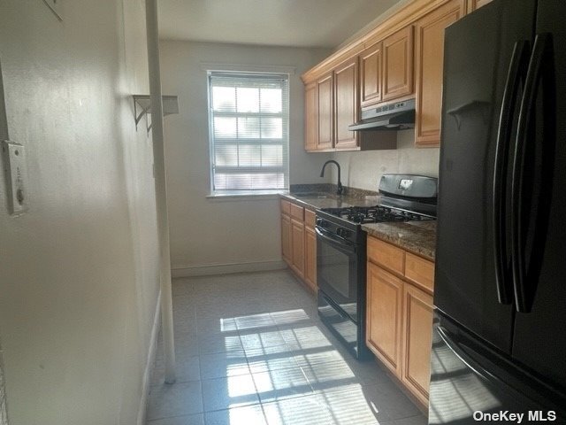 Building Photo - 135-12 77th Ave