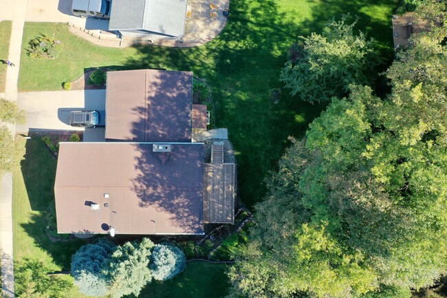 Building Photo - 3910 Manor Woods Dr NW