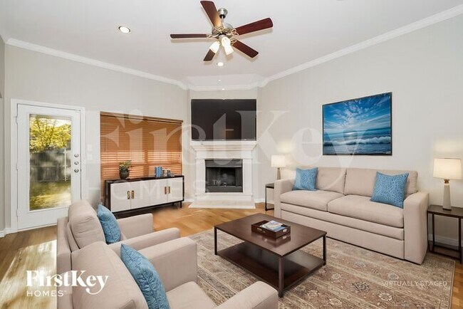Foto del edificio - 146 Springtree St