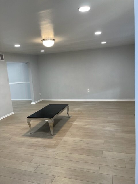 Building Photo - 475 Kenilworth Ct