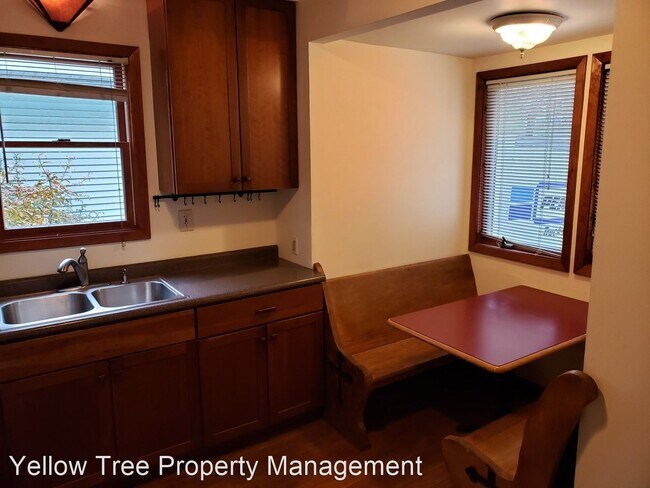 Building Photo - 4 br, 2 bath House - 2820 Bryant Ave S