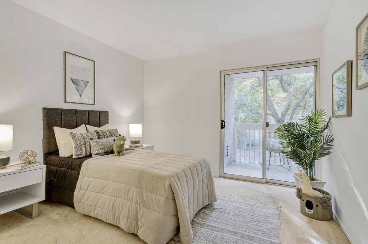 Foto principal - 675 Sharon Park Dr