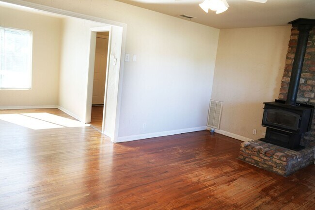 Building Photo - 2601 40th
