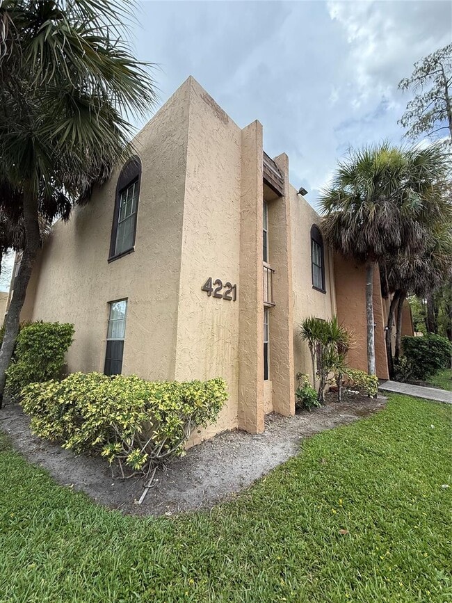 Photo - 4221 NW 19th St Apartment