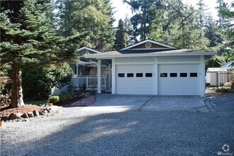 Building Photo - 1614 216th Ave SE