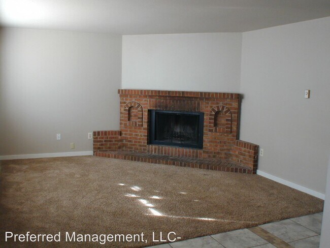 Building Photo - 5424-26-28-30 Imperial Ct