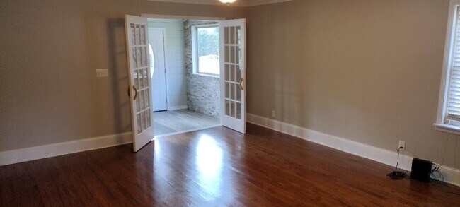 Foto del edificio - 7131 W State Hwy 22