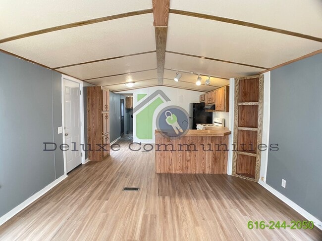 Building Photo - 2 Bed 1 Bath Mobile Home COMING SOON!